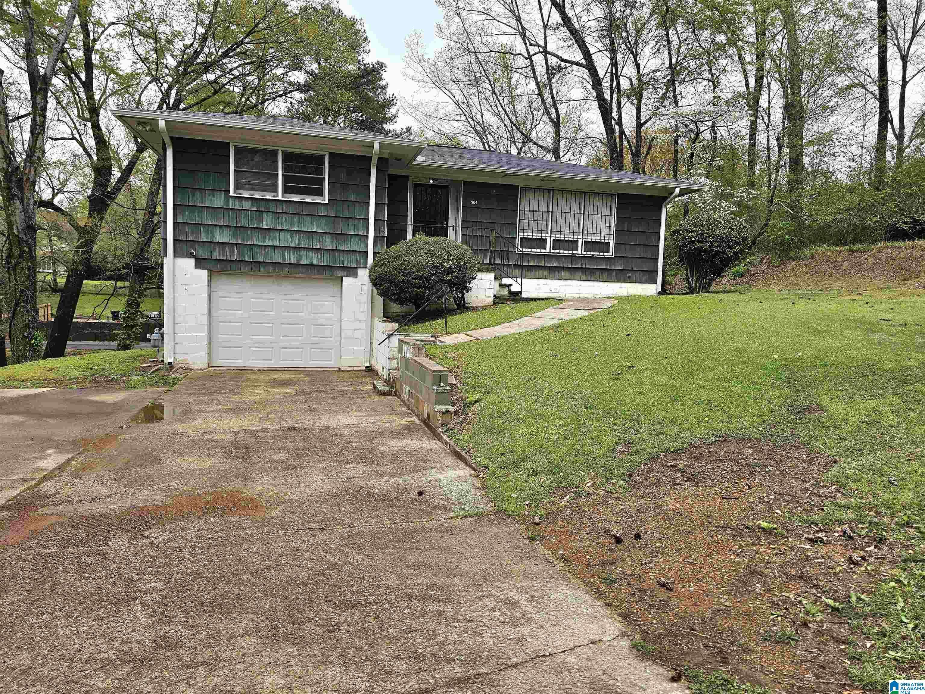 904 HEFLIN AVENUE E, Birmingham, AL 35214