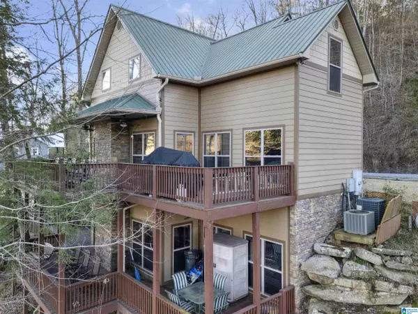 Arley, AL 35541,495 LAKERIDGE DRIVE