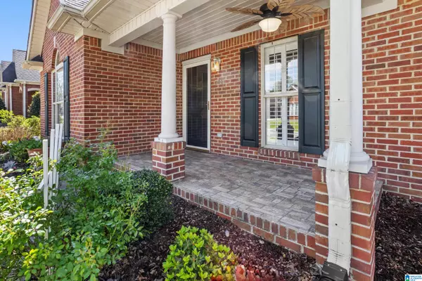 Gardendale, AL 35071,533 MAGNOLIA CREST CIRCLE