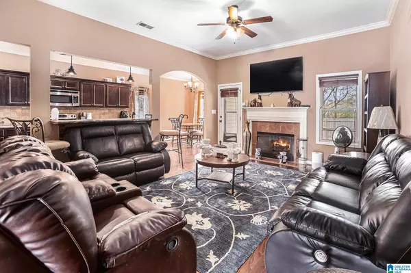 2067 KERRY CIRCLE, Calera, AL 35040