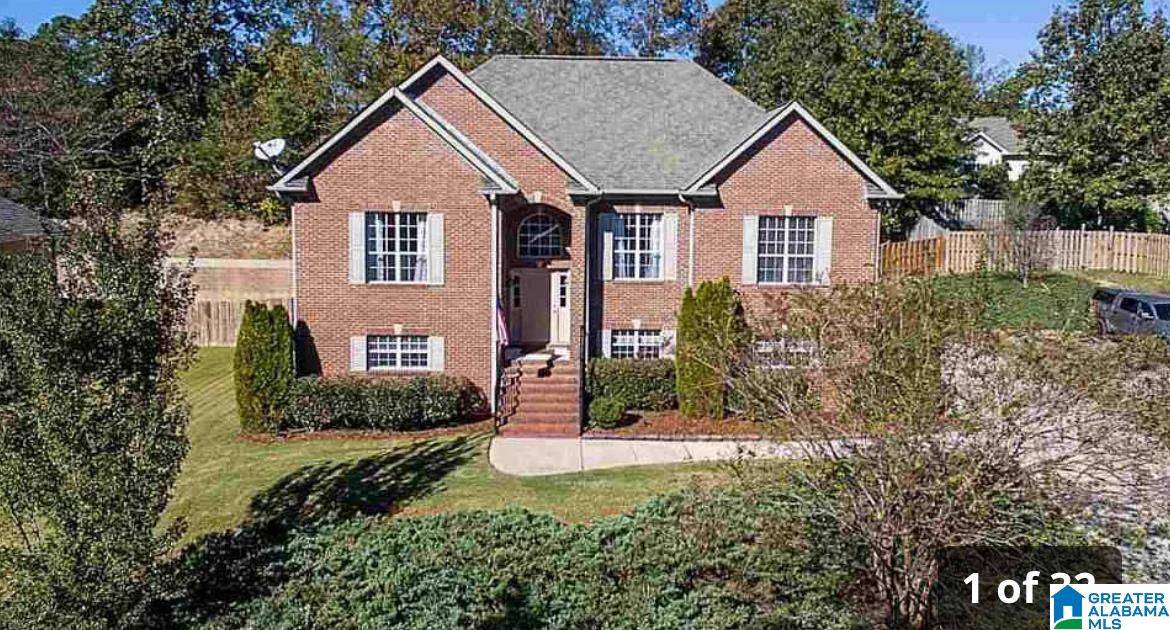 1104 ROWAN TRACE, Leeds, AL 35094