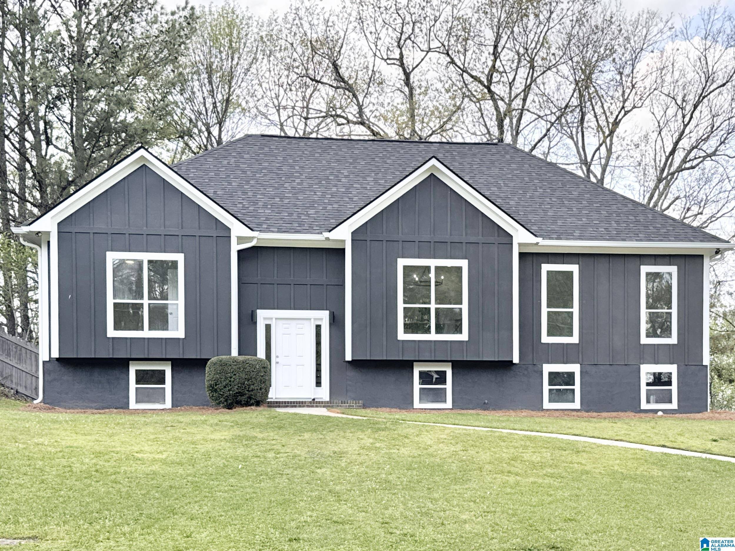 112 LOYOLA CIRCLE, Helena, AL 35080
