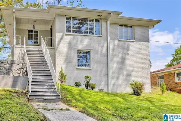 1216 GRAYMONT AVENUE W, Birmingham, AL 35208