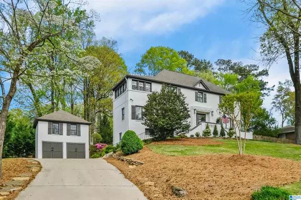 Homewood, AL 35209,218 LAKESHORE DRIVE