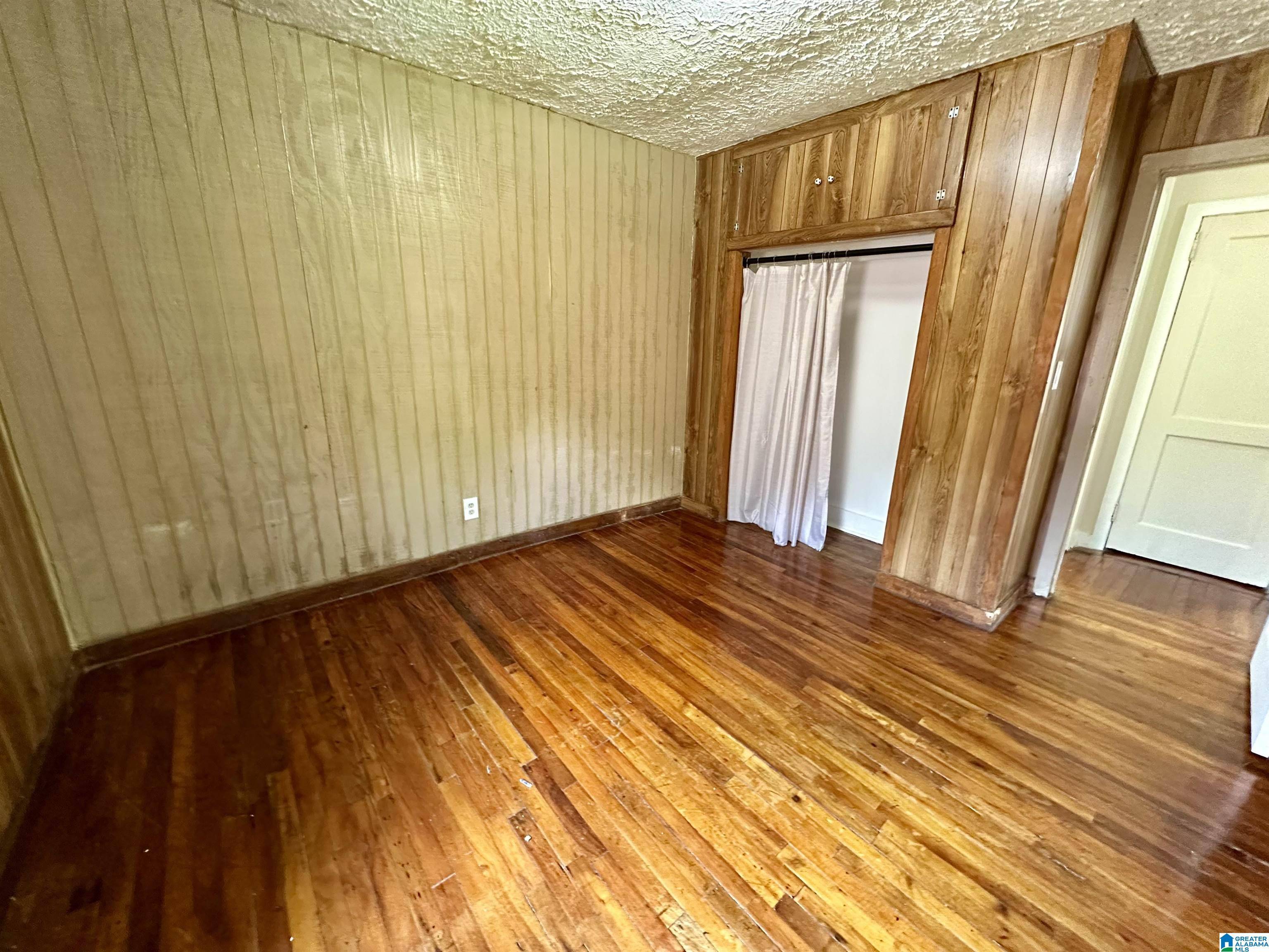 Sylacauga, AL 35150,203 NOBLE STREET