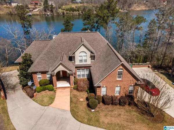 165 COUNTY ROAD 103, Cullman, AL 35057
