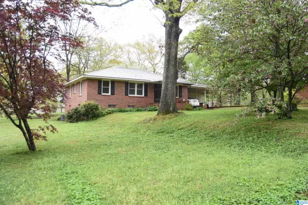 Anniston, AL 36206,5621 ARROW AVENUE