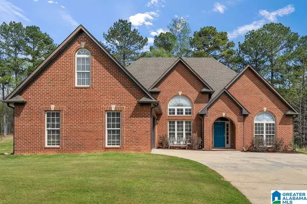 7621 SARDIS GROVE LANE, Gardendale, AL 35071