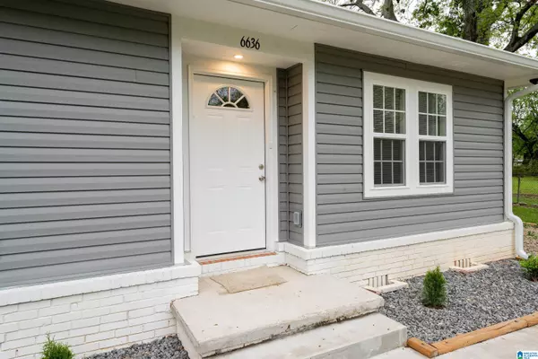 Birmingham, AL 35228,6636 AVENUE N