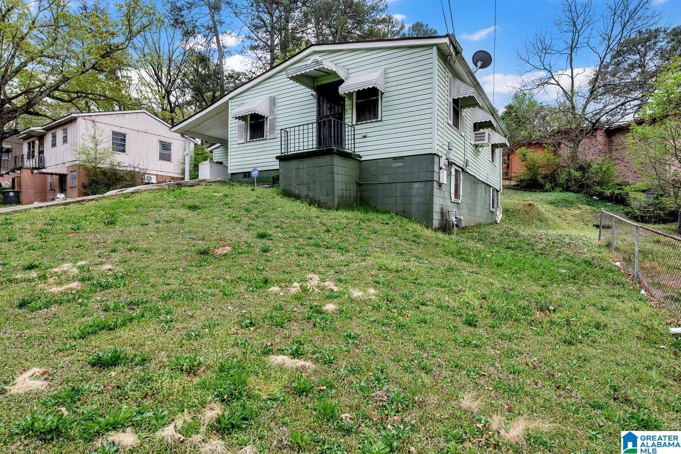 Birmingham, AL 35211,2404 ISHKOODA ROAD SW