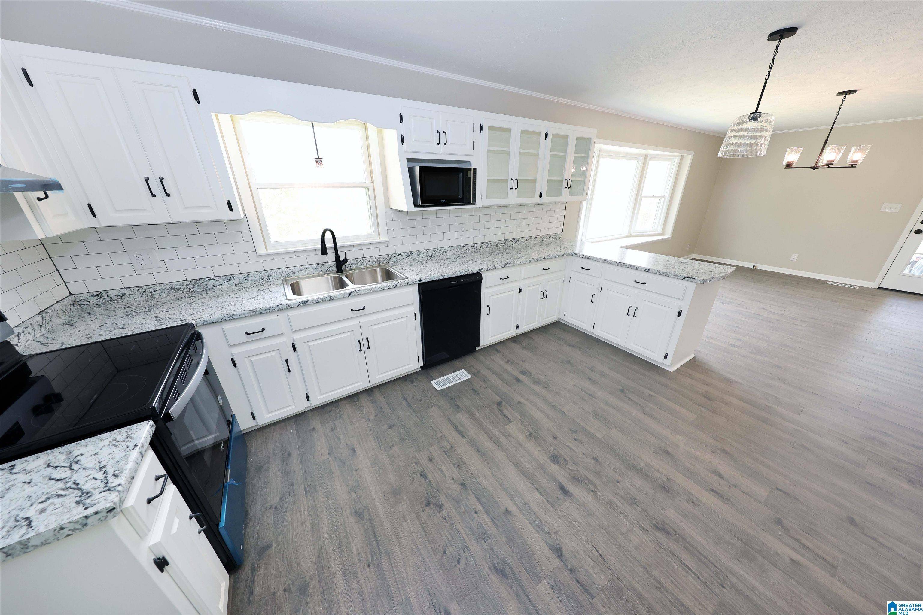 Anniston, AL 36206,5004 POST OAK ROAD