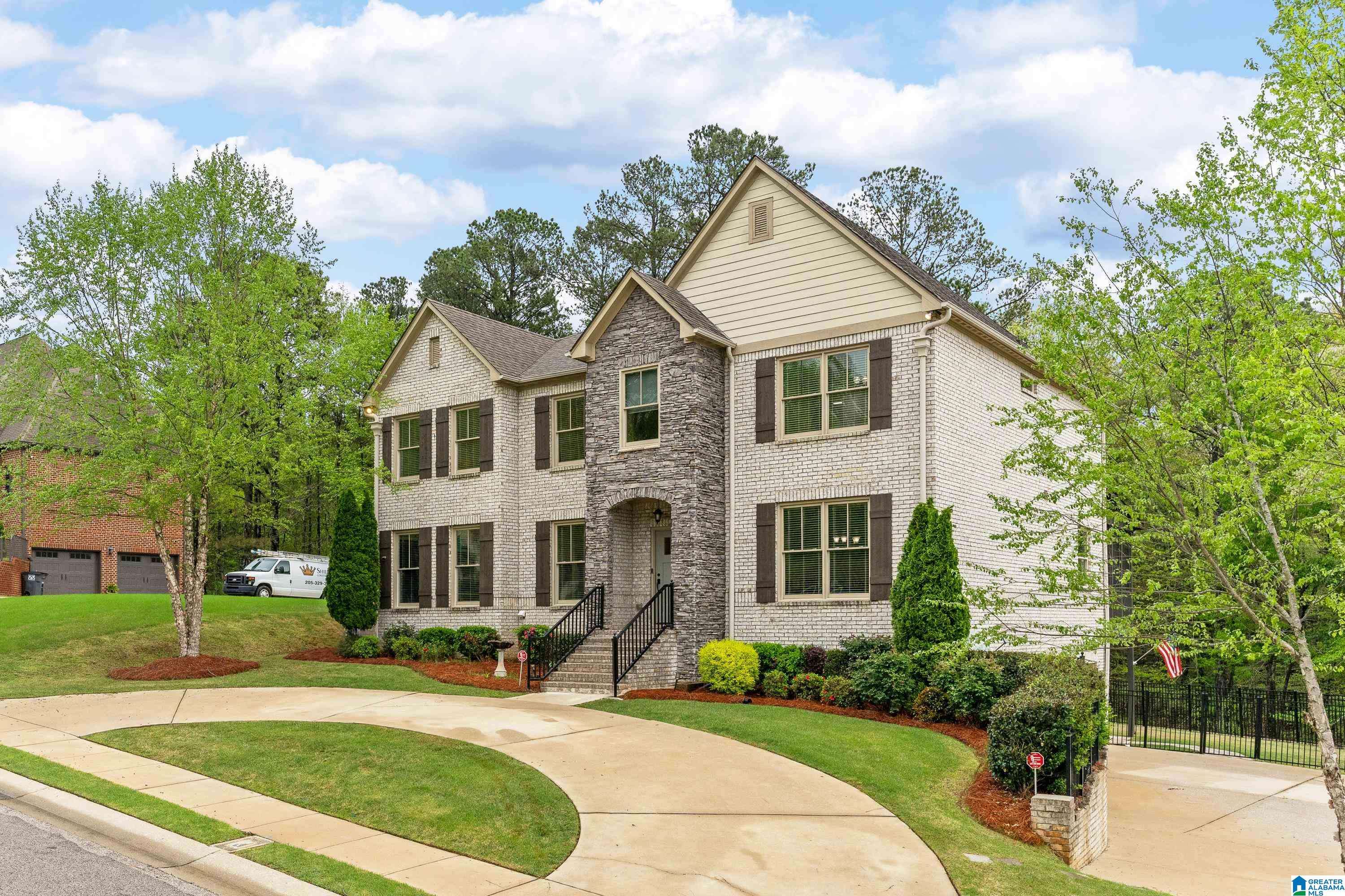Trussville, AL 35173,6417 DEERFOOT CROSSING DRIVE