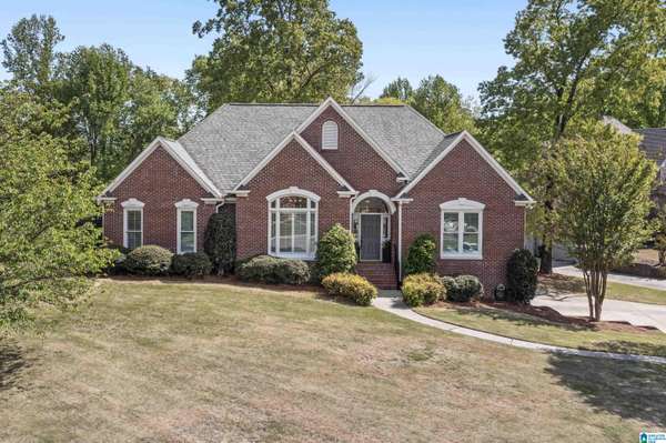 1041 SHORT LEAF CIRCLE, Gardendale, AL 35071