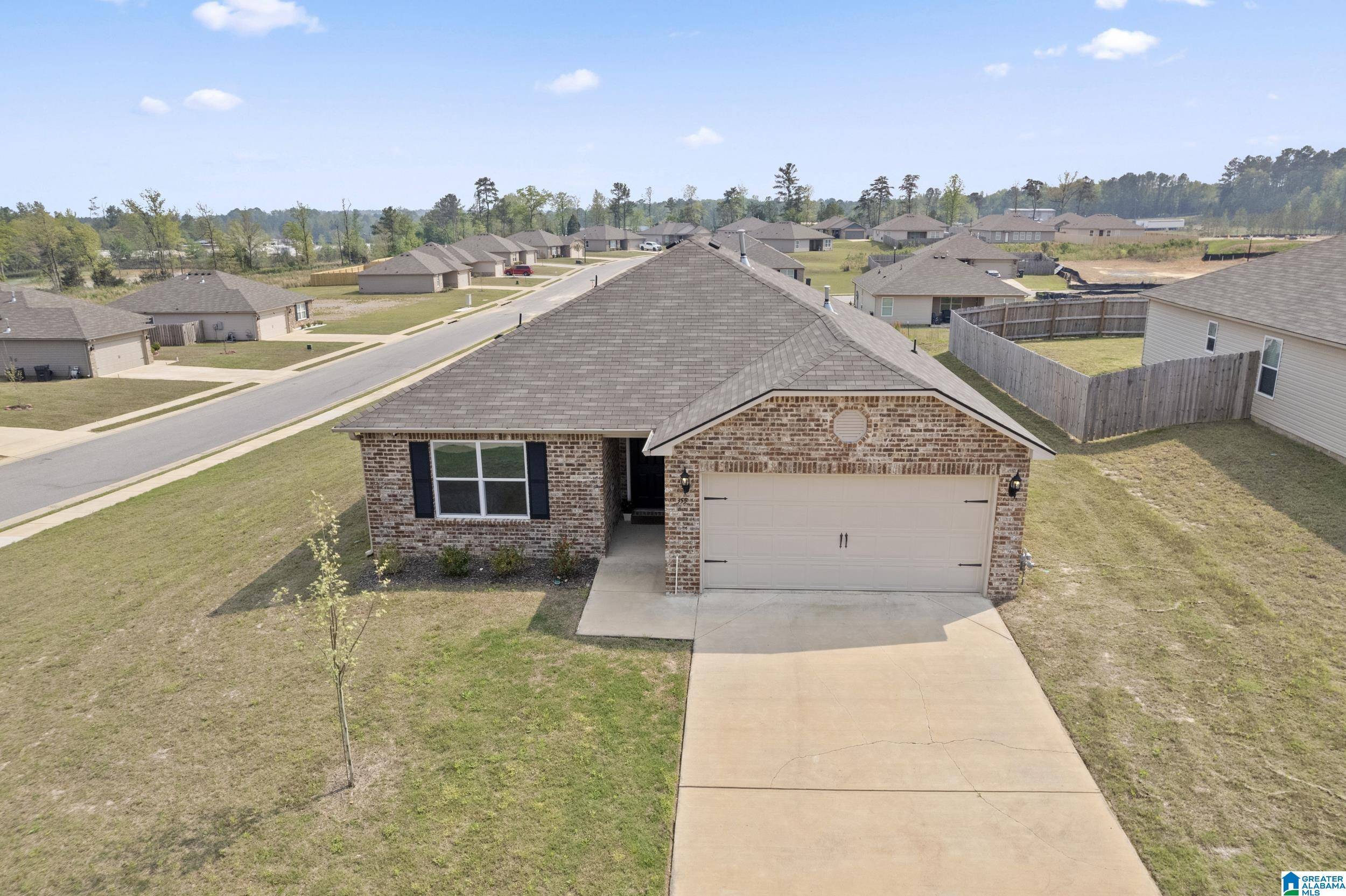355 CLEAR CREEK LANE, Calera, AL 35040