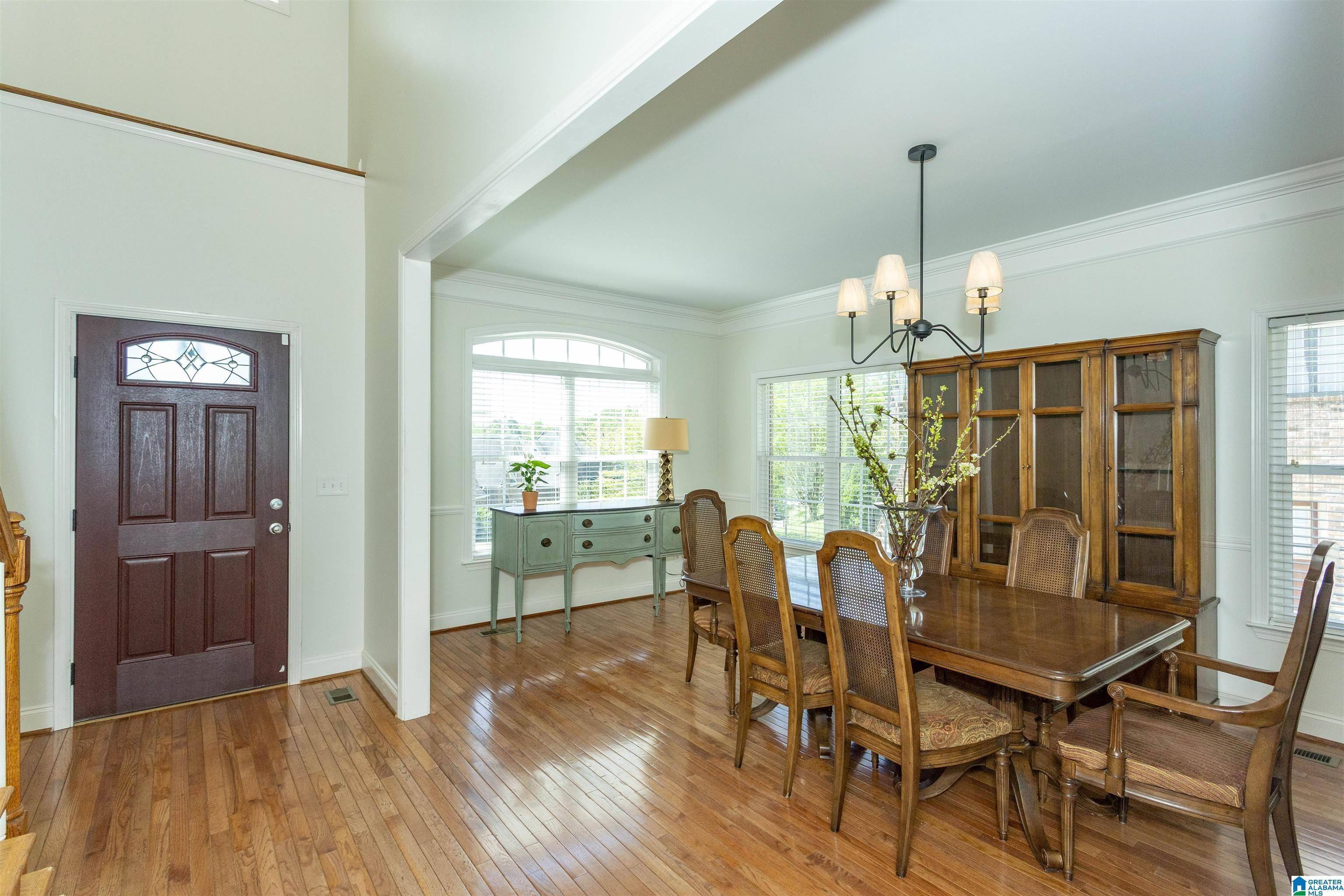 Birmingham, AL 35242,841 MEADOW RIDGE LANE