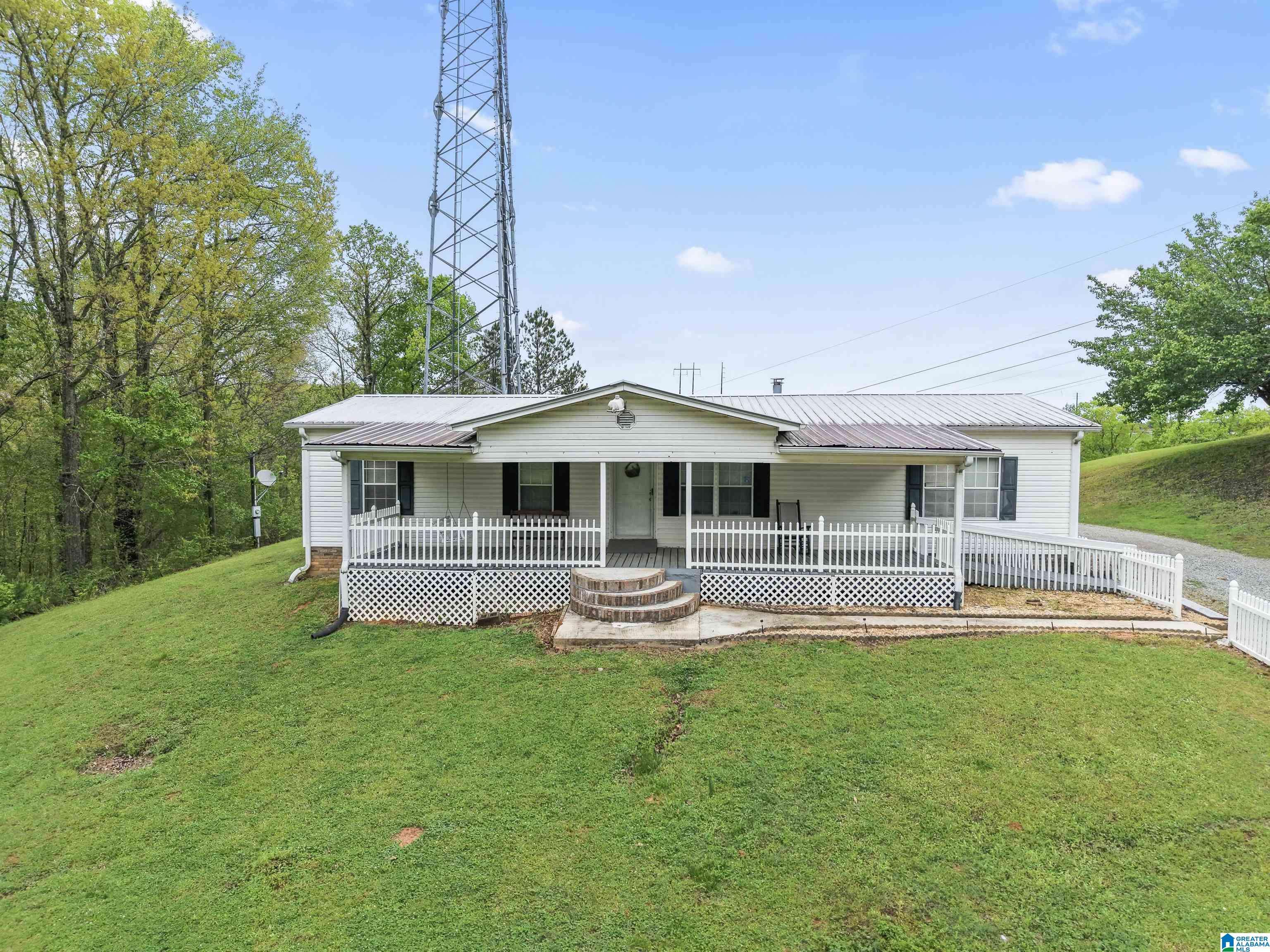 901 LOWER COALBURG ROAD, Fultondale, AL 35068