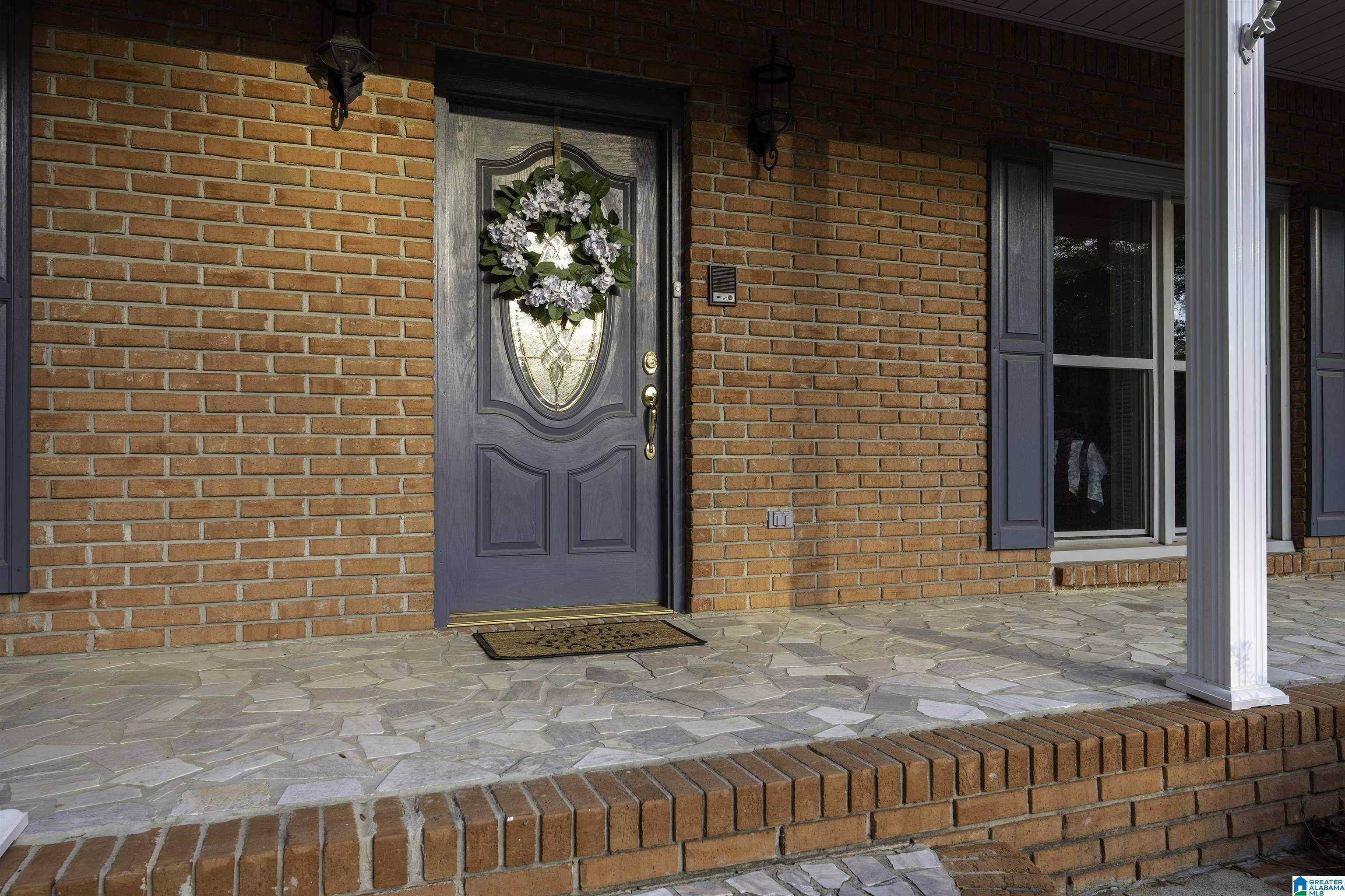 Trussville, AL 35173,7645 WINDSONG DRIVE