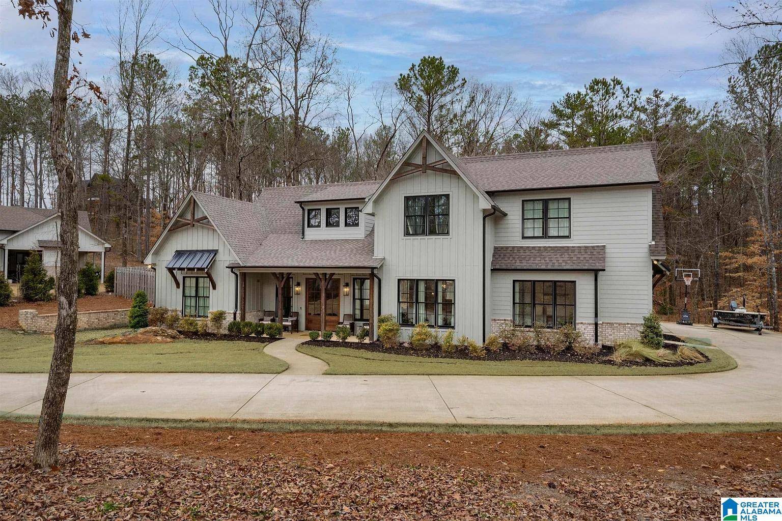 Chelsea, AL 35043,712 HICKORY HOLLOW