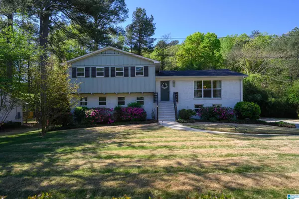 Vestavia Hills, AL 35216,3260 WISTERIA DRIVE