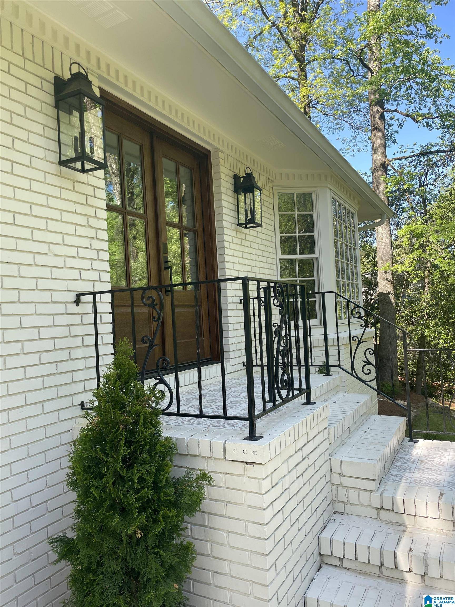 Mountain Brook, AL 35223,3656 BROOKWOOD ROAD