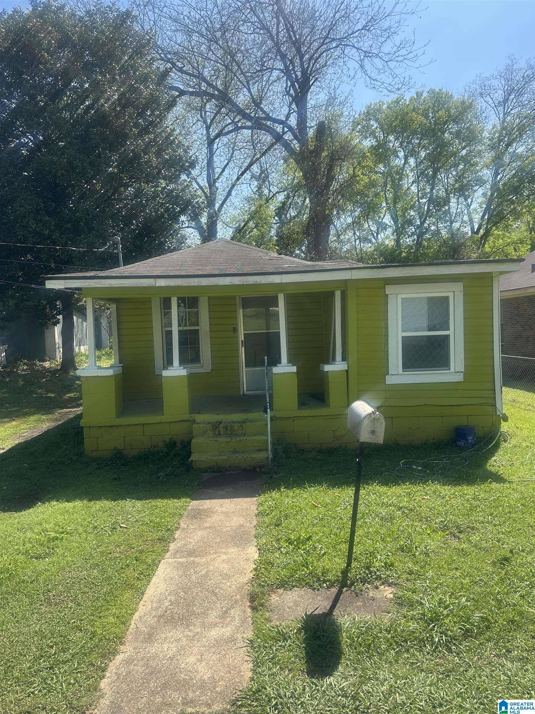 9 GRANT AVENUE, Anniston, AL 36203