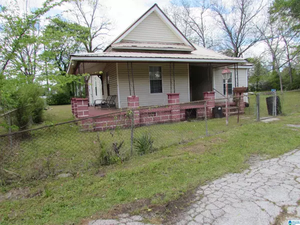 1700 GLENADDIE AVENUE, Anniston, AL 36201