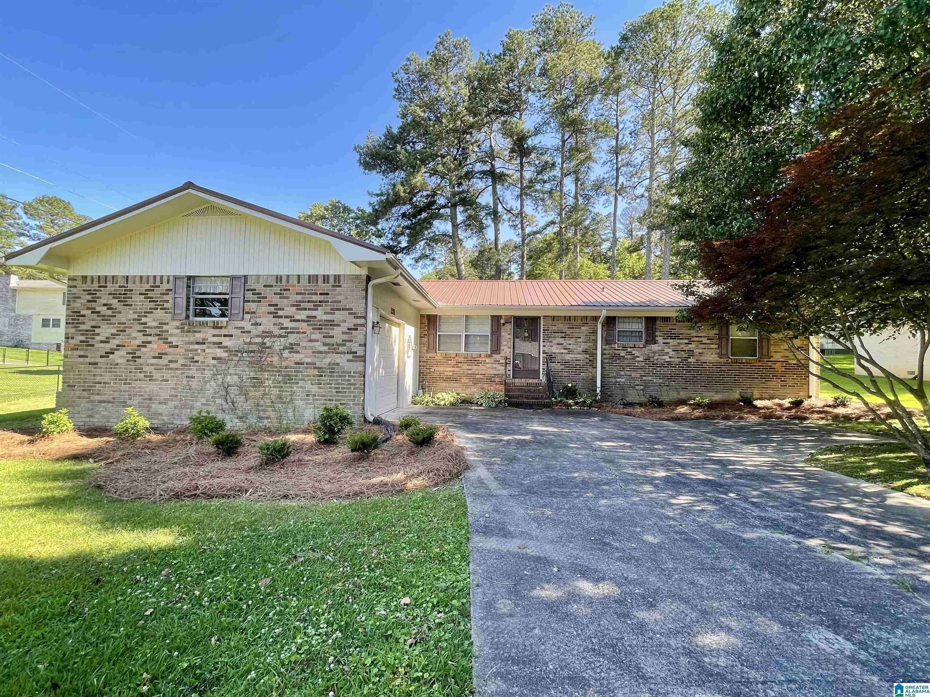Cullman, AL 35055,1608 PANSY STREET NW