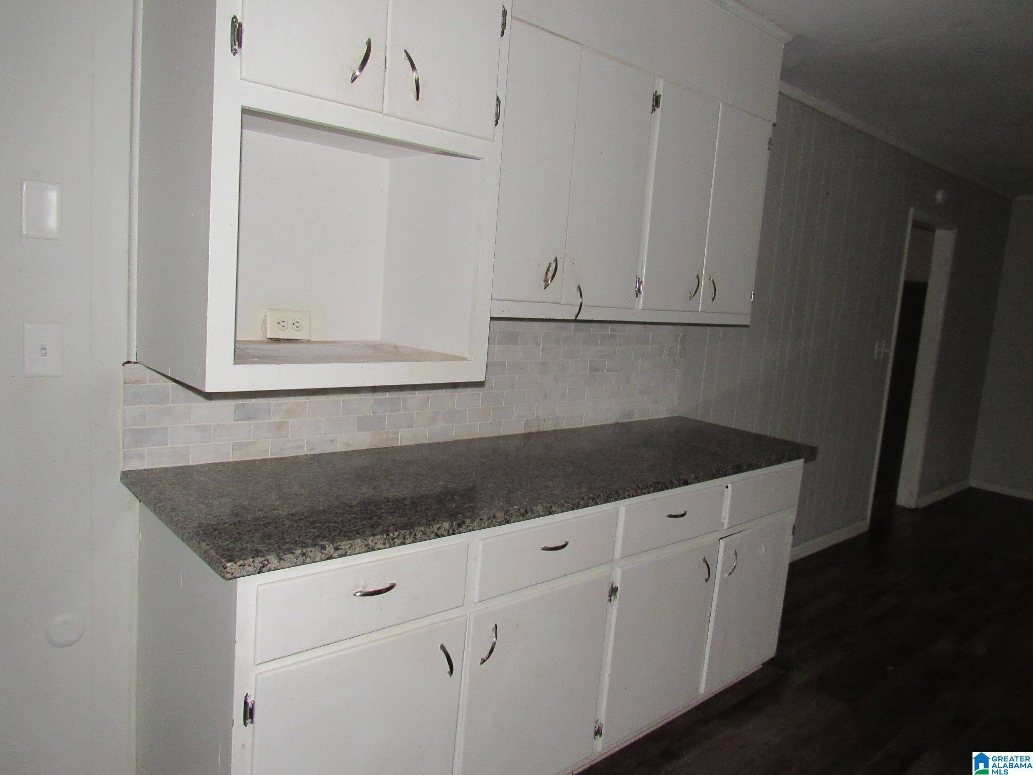 Center Point, AL 35215,608 27TH AVENUE NW
