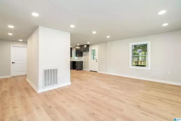 Jasper, AL 35503,1110 BRAKEFIELD DAIRY ROAD