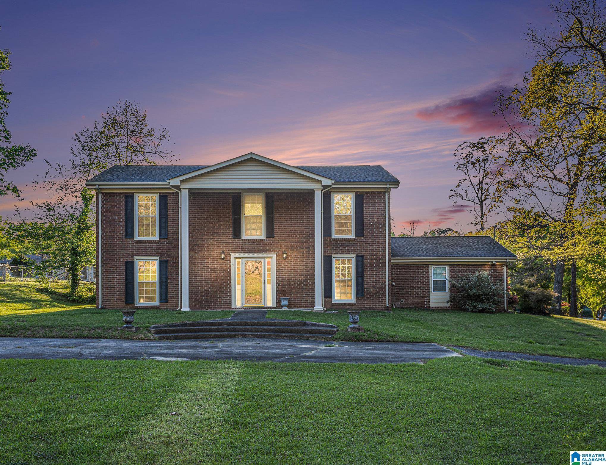 1105 4TH AVENUE, Jacksonville, AL 36265