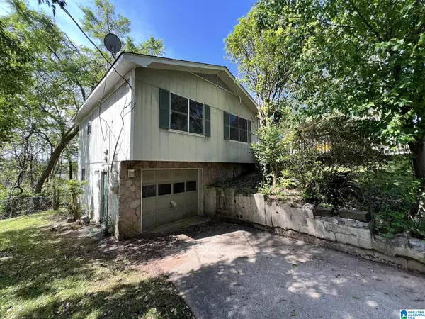 Pinson, AL 35126,5019 DARLENE DRIVE