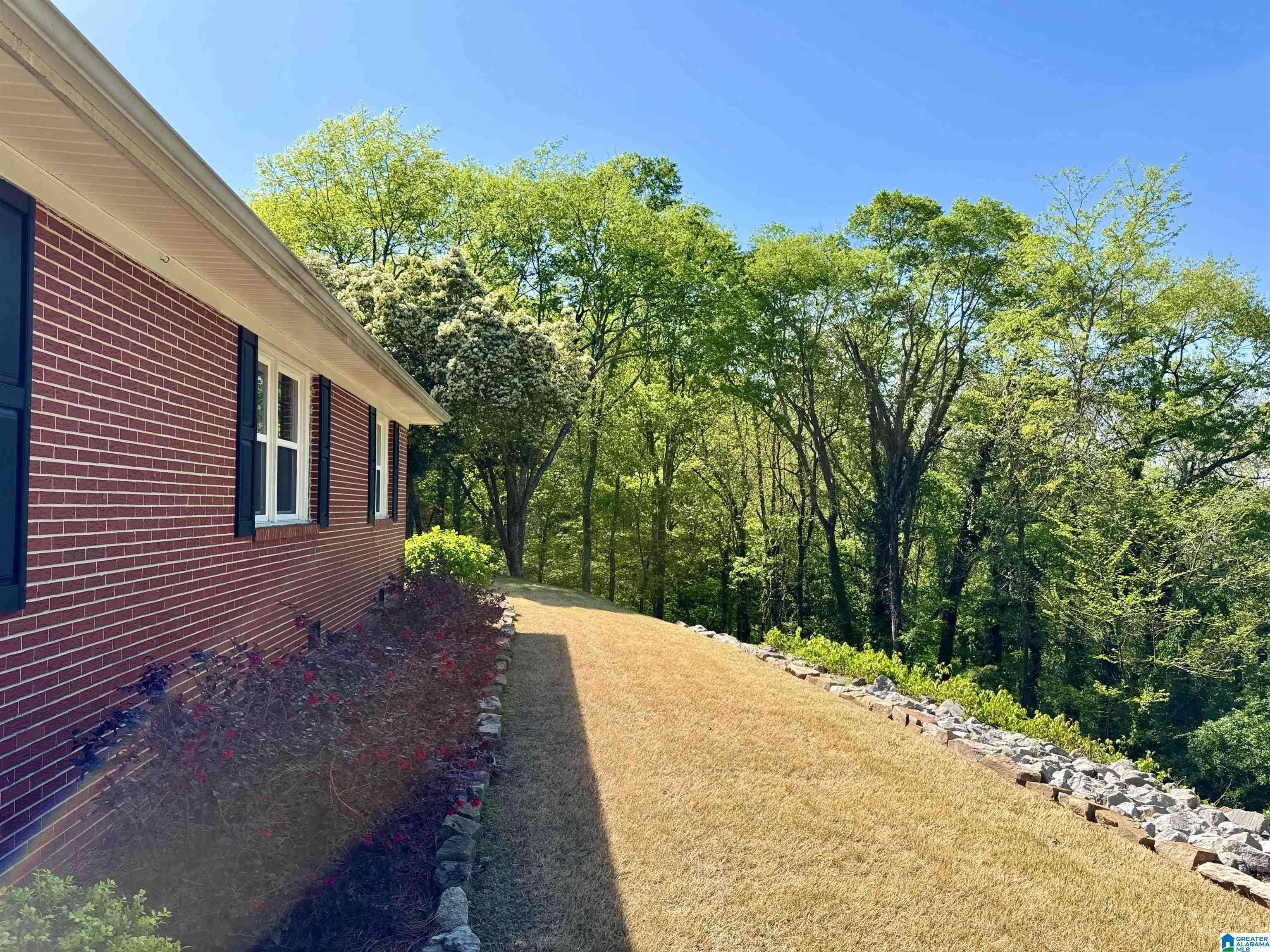 Guntersville, AL 35976,1505 TRACY STREET