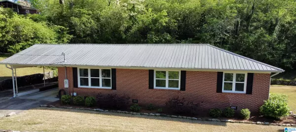 1505 TRACY STREET, Guntersville, AL 35976
