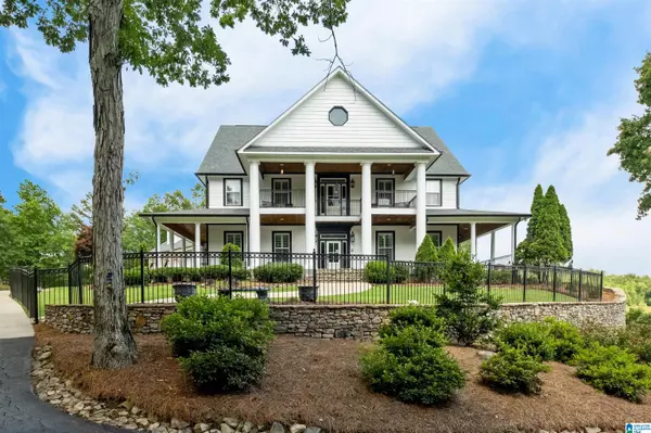 280 MEADOW LAKE CIRCLE, Calera, AL 35040