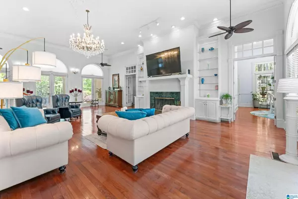 Fayette, AL 35555,375 HIGH FOREST DRIVE