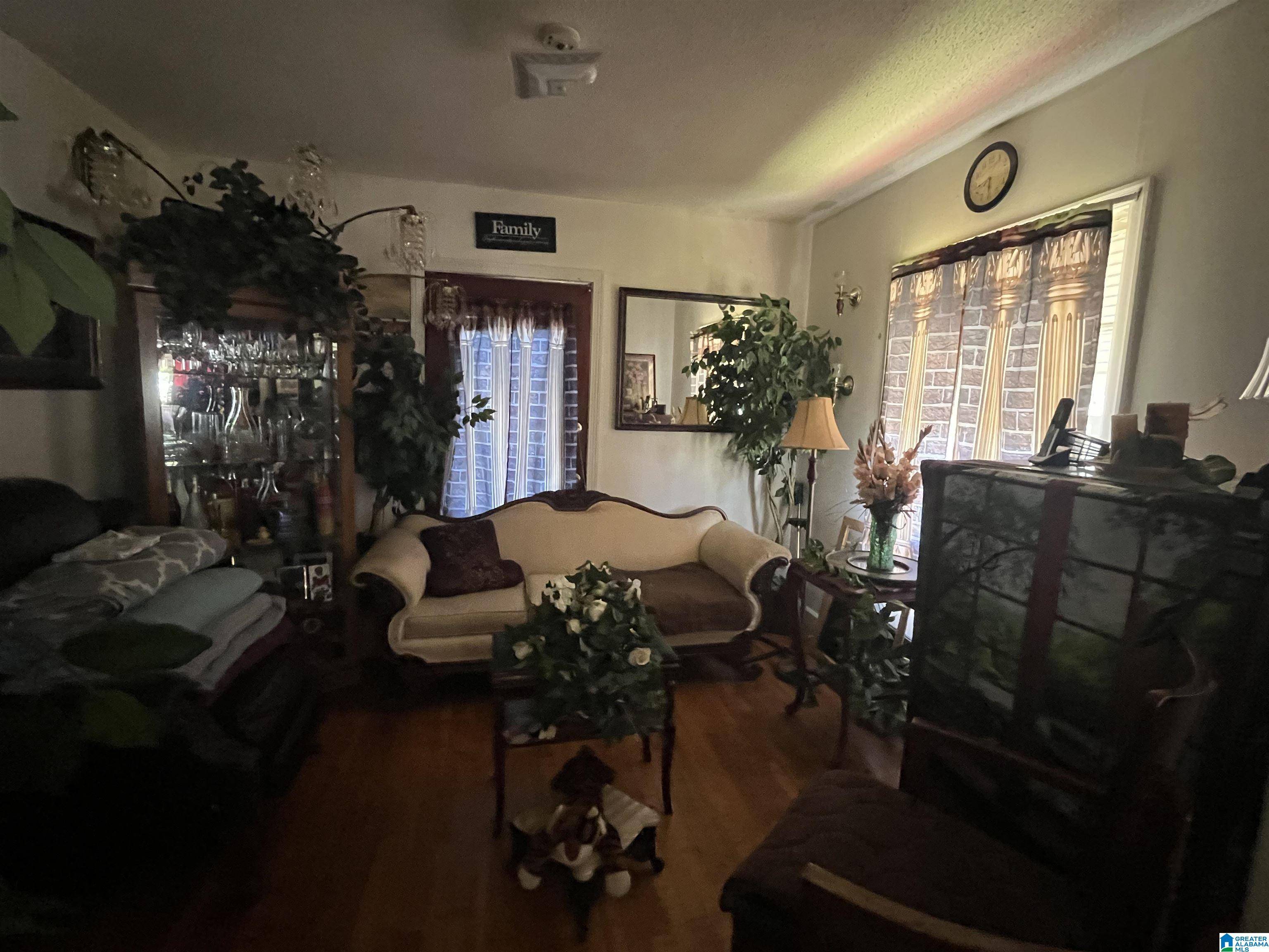 Tarrant, AL 35217,2038 WOODROW DRIVE