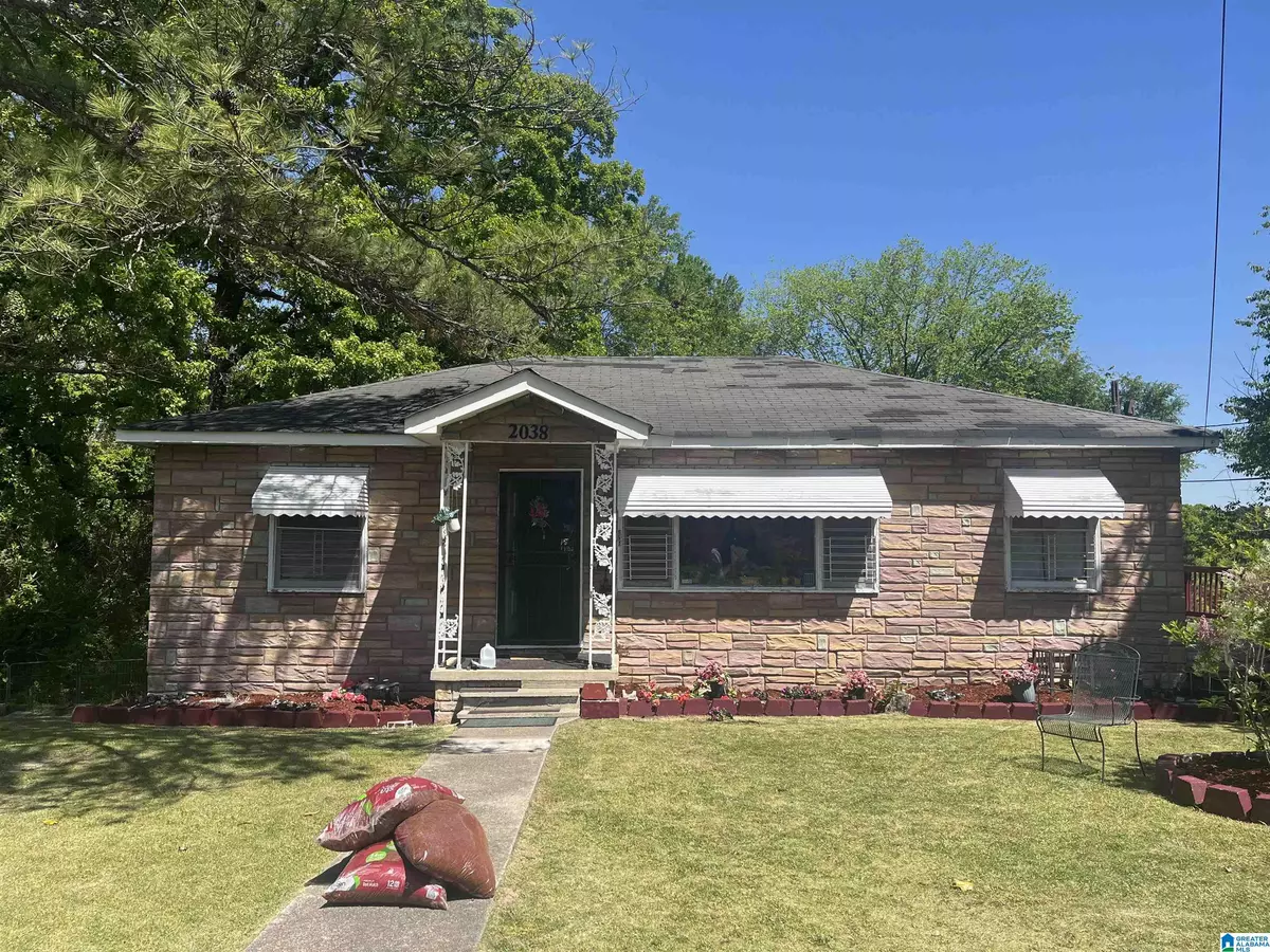 Tarrant, AL 35217,2038 WOODROW DRIVE