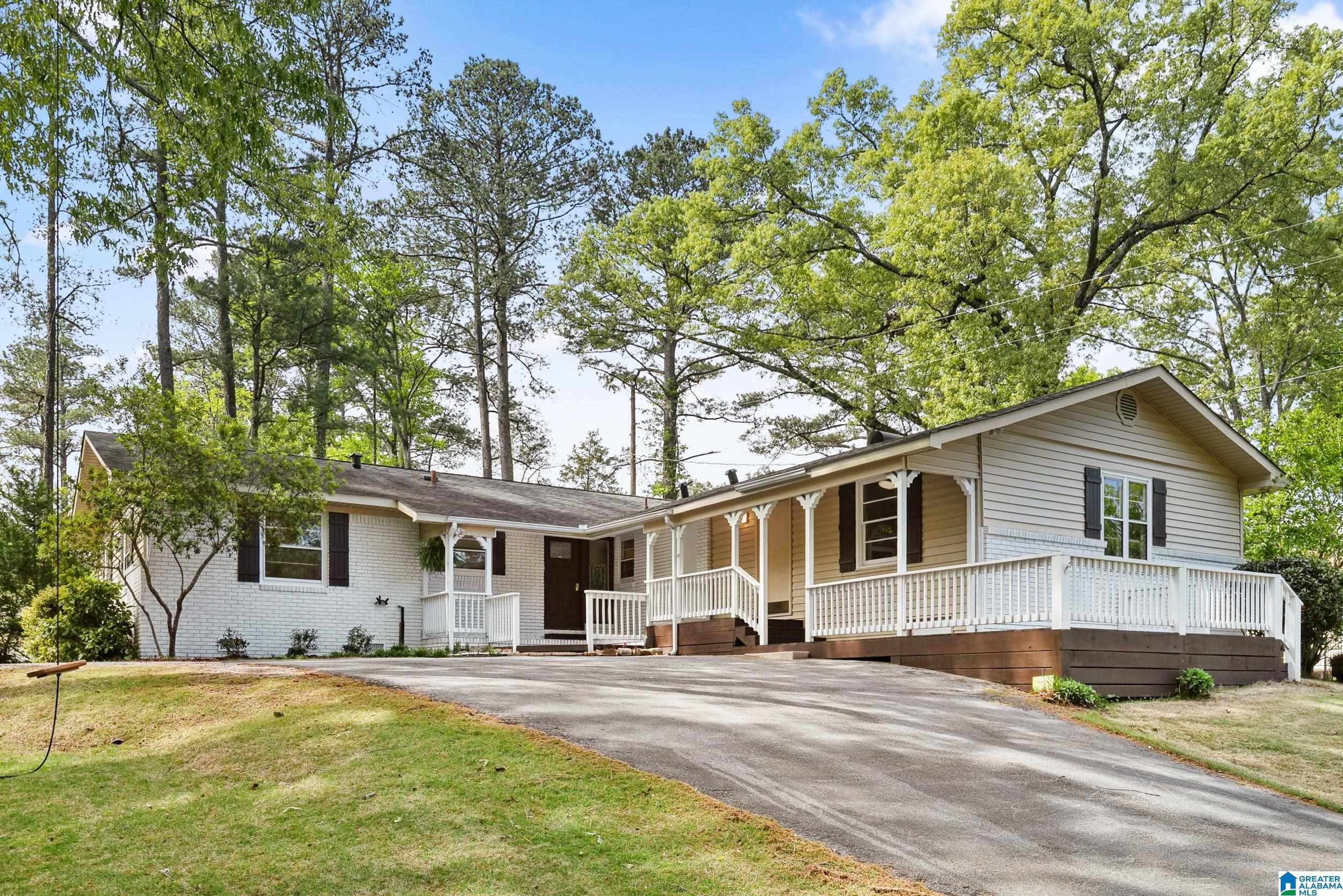 3120 WHISPERING PINES CIRCLE, Hoover, AL 35226