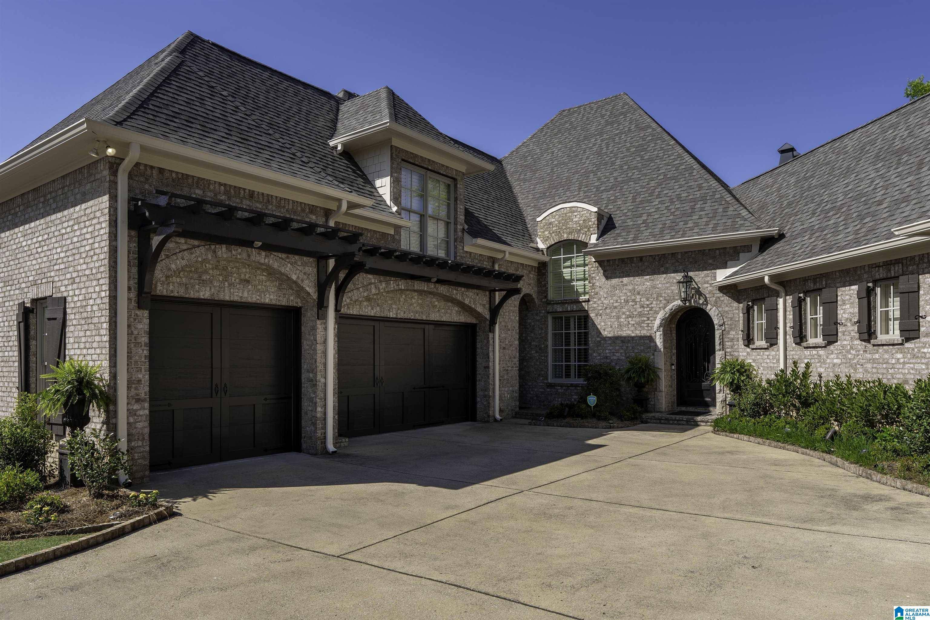 Hoover, AL 35242,300 WOODWARD COURT
