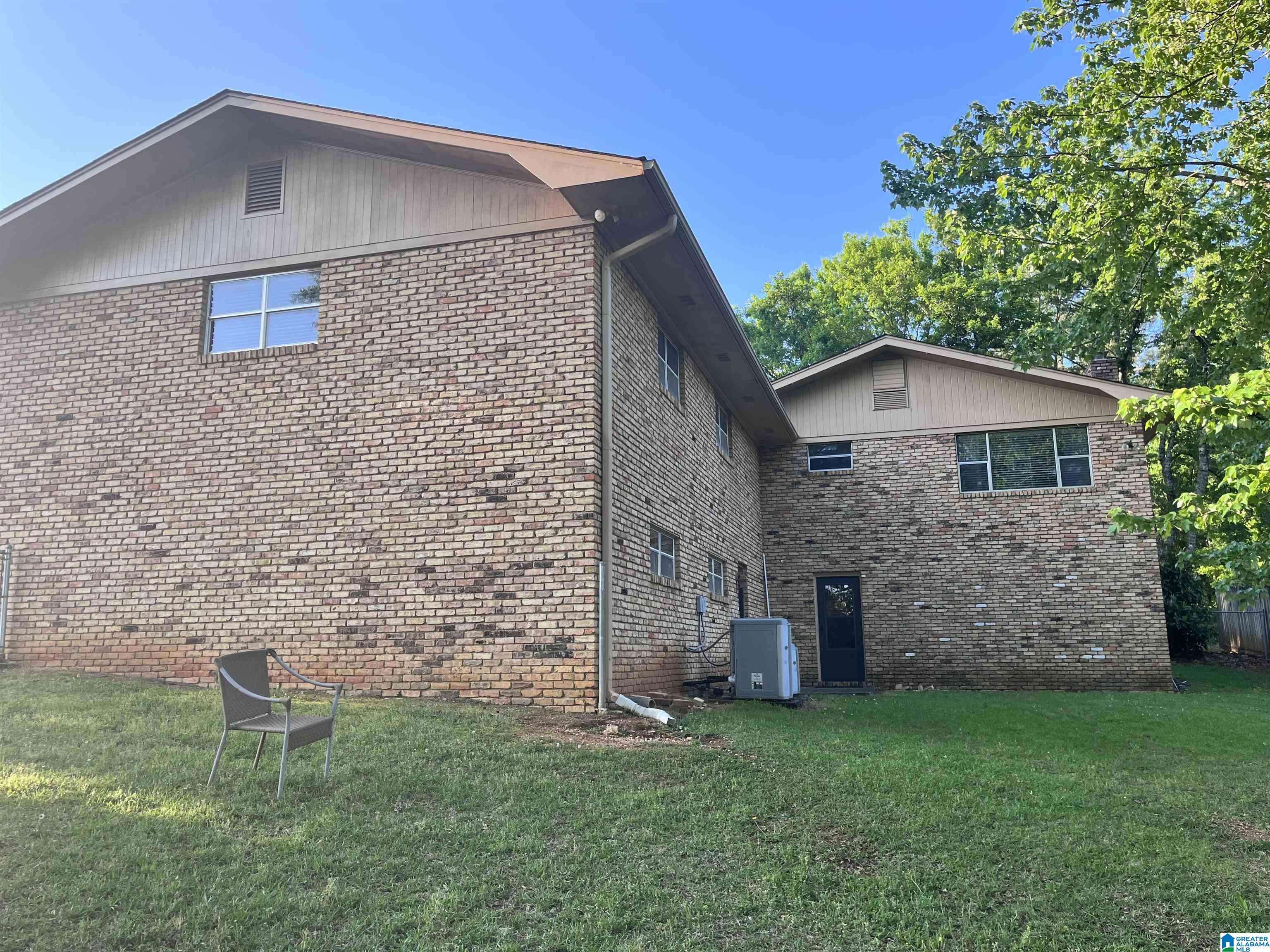 Sylacauga, AL 35151,1002 KINGSTON DRIVE