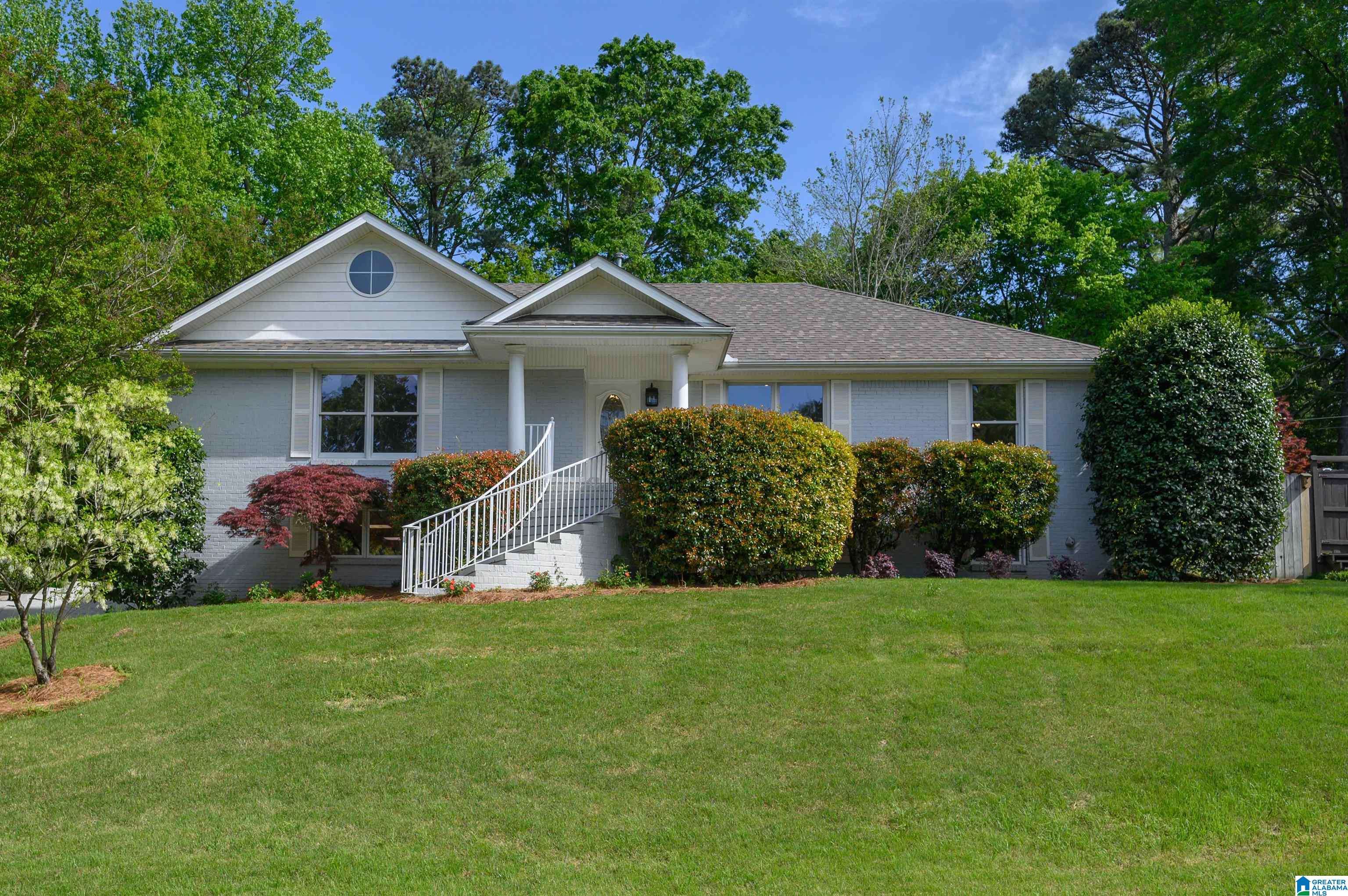 2448 HAWKSBURY LANE, Hoover, AL 35226