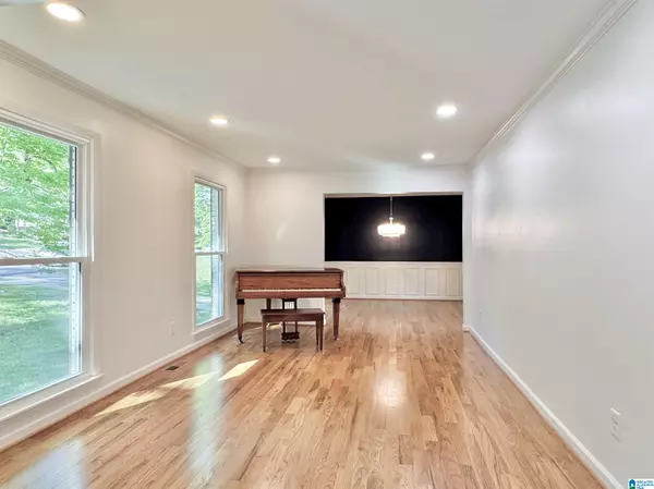Vestavia Hills, AL 35243,2737 ACTON ROAD