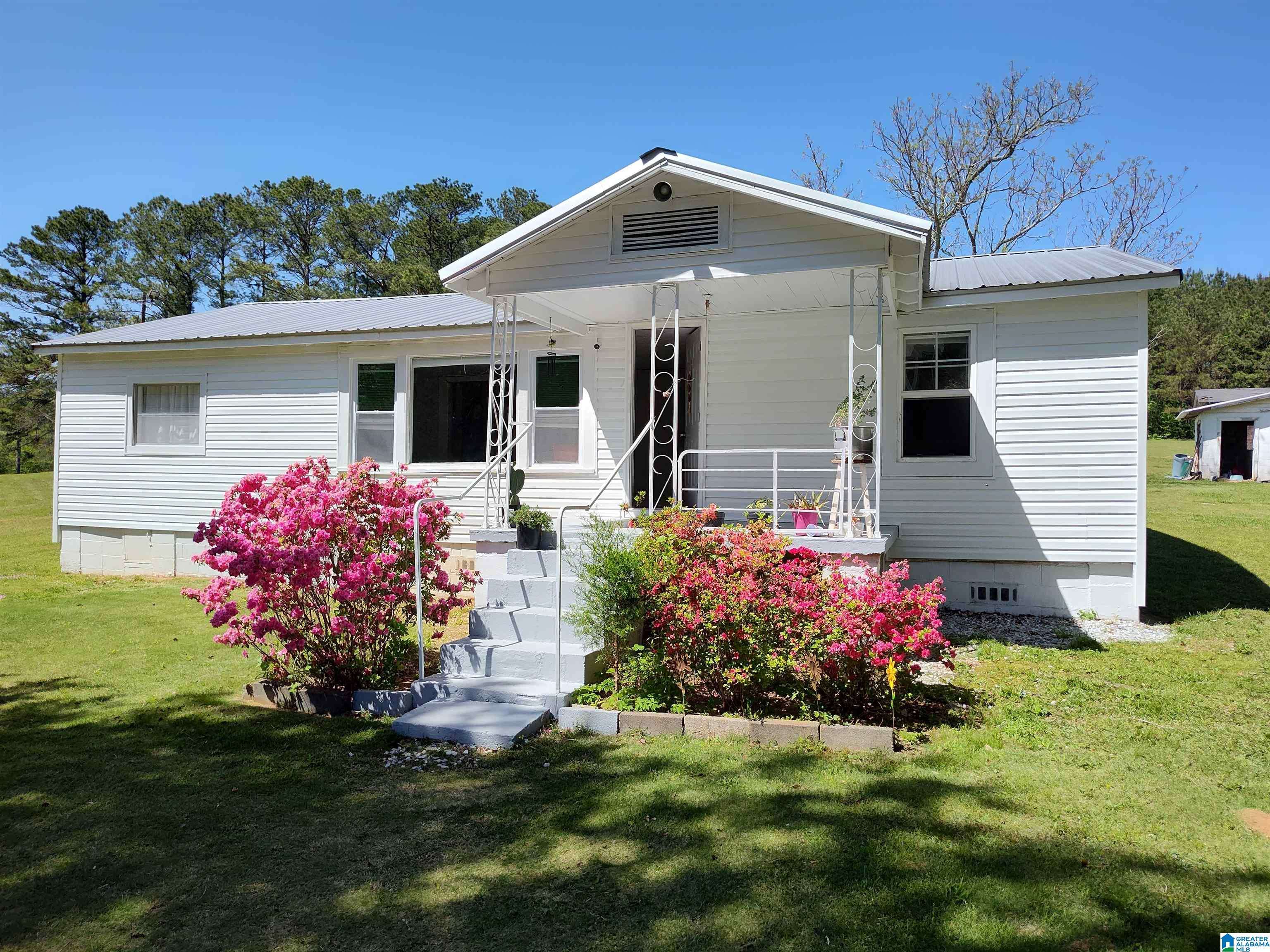 686 TANYARD HILL ROAD, Sylacauga, AL 35151