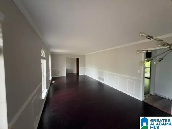 Pleasant Grove, AL 35127,301 8TH PLACE