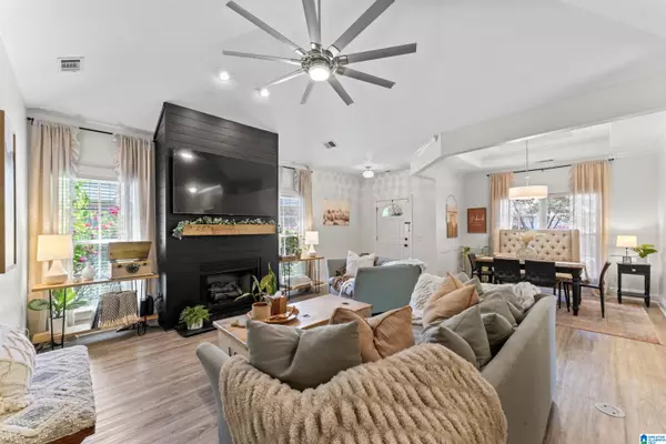 1113 WEYBRIDGE CIRCLE, Pelham, AL 35124