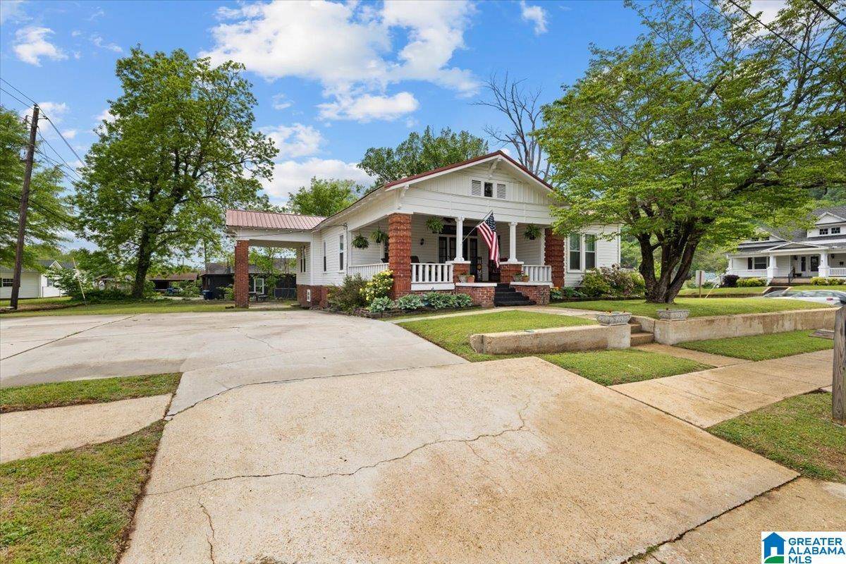 Oneonta, AL 35121,109 N 1ST STREET N