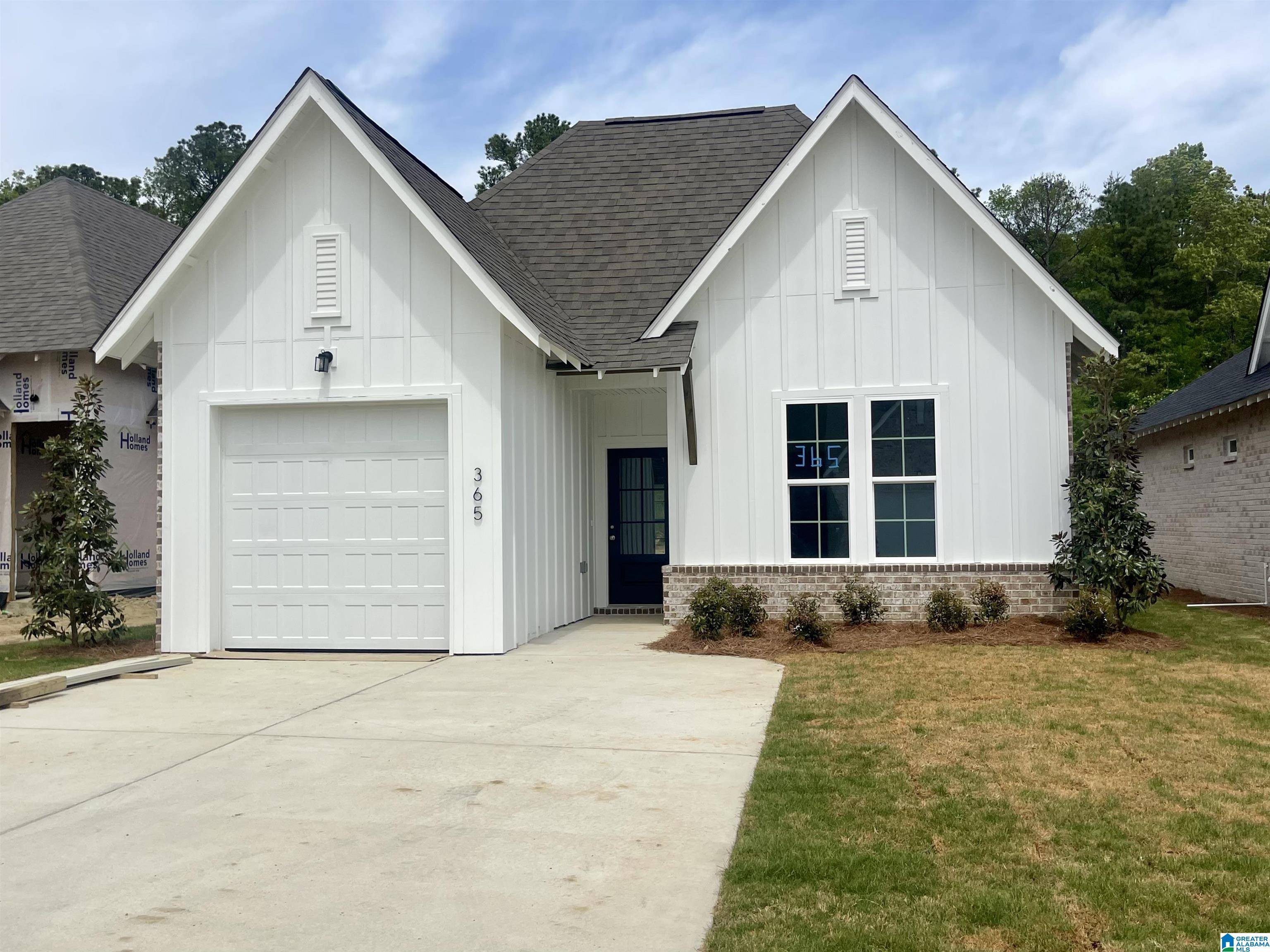 365 SHILOH CREEK DRIVE, Calera, AL 35040