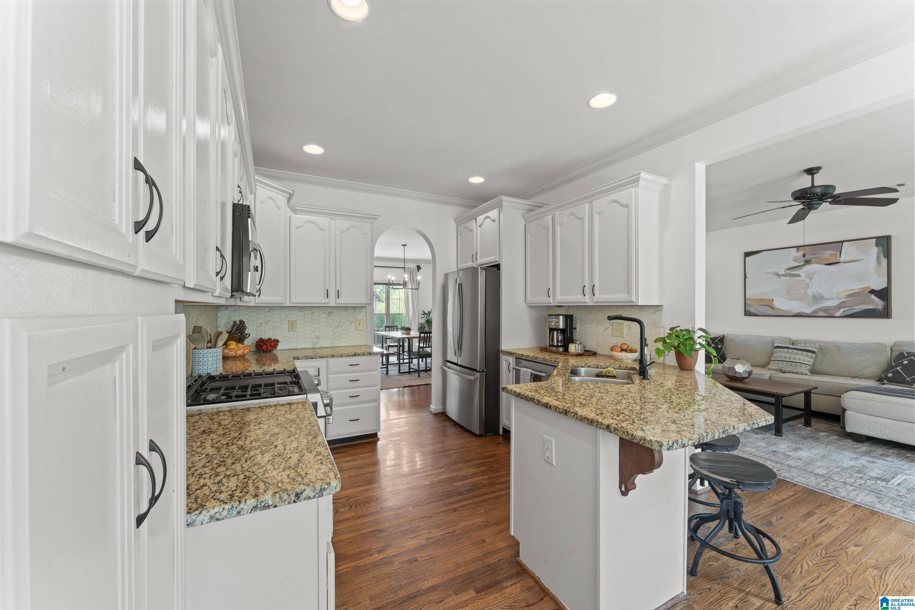 Helena, AL 35080,455 RIVER OAKS LANE