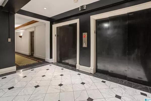 Birmingham, AL 35205,2250 HIGHLAND AVENUE S #51