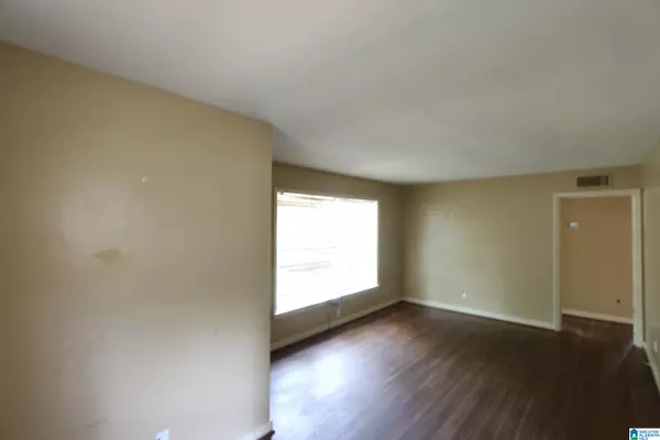 Birmingham, AL 35228,5825 COURT O